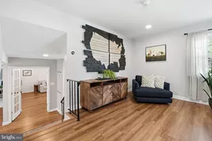 15011 Tarleton Dr, Centreville, VA 20120 - Photo 11