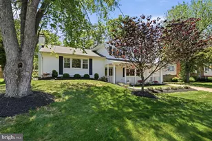 15011 Tarleton Dr, Centreville, VA 20120 - Photo 3