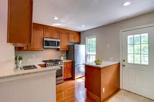 14708 Basingstoke Loop, Centreville, VA 20120 - Photo 3