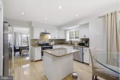 8664 Pohick Forest Court, Springfield, VA 22153 - Photo 9