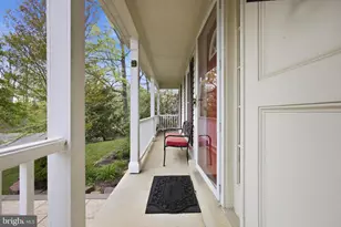 8664 Pohick Forest Ct, Springfield, VA 22153 - Photo 5