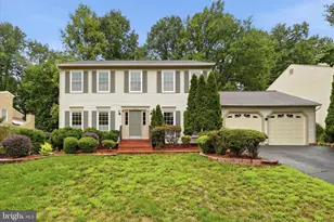 12014 Sugarland Valley Dr, Herndon, VA 20170 - Photo 3