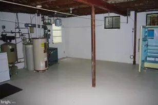 9001 Southwick St, Fairfax, VA 22031 - Photo 15