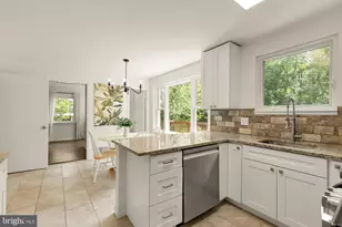 10103 Dundalk St, Fairfax, VA 22032 - Photo 11