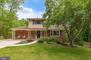 10103 Dundalk St, Fairfax, VA 22032 - Photo 1