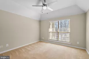 12151 Penderview Ln, Fairfax, VA 22033 - Photo 7