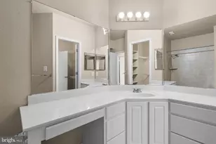 12151 Penderview Ln, Fairfax, VA 22033 - Photo 13