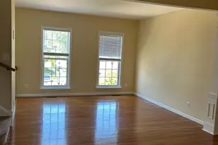 6391 Hawk View Ln, Alexandria, VA 22312 - Photo 9
