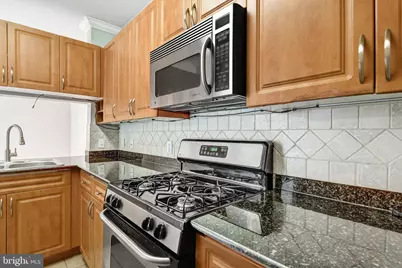 12120 Garden Ridge Lane #204, Fairfax, VA 22030 - Photo 17