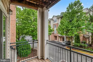 12120 Garden Ridge Ln, Fairfax, VA 22030 - Photo 25