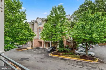 12120 Garden Ridge Lane #204, Fairfax, VA 22030 - Photo 3
