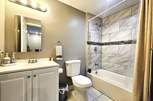 6902 Villa-Del-Rey Ct, Springfield, VA 22150 - Photo 13