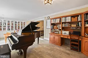 12715 Taustin Ln, Herndon, VA 20170 - Photo 19