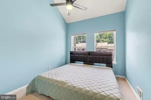 8309 Linden Oaks Ct, Lorton, VA 22079 - Photo 17