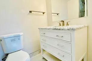 8380 Greensboro Dr, McLean, VA 22102 - Photo 7