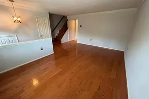 14537 Creek Branch Ct, Centreville, VA 20120 - Photo 3