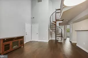 7012 Irwell Ln, Alexandria, VA 22315 - Photo 3