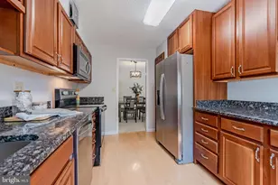 5901 Mt Eagle Dr, Alexandria, VA 22303 - Photo 23