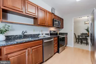 5901 Mt Eagle Dr, Alexandria, VA 22303 - Photo 25