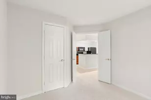 7718 Lafayette Forest Dr, Annandale, VA 22003 - Photo 17