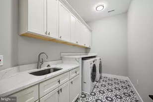 701 Meadow Ln SW, Vienna, VA 22180 - Photo 45