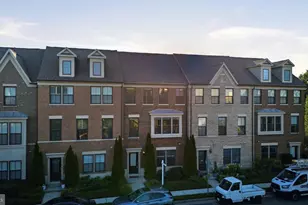 3714 Powell Ln, Falls Church, VA 22041 - Photo 7