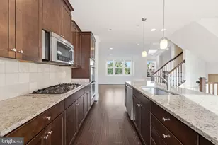 3714 Powell Ln, Falls Church, VA 22041 - Photo 21