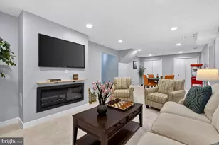8532 Lakinhurst Ln, Springfield, VA 22152 - Photo 3