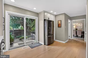 8532 Lakinhurst Ln, Springfield, VA 22152 - Photo 21