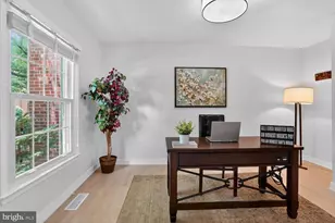 8532 Lakinhurst Ln, Springfield, VA 22152 - Photo 27