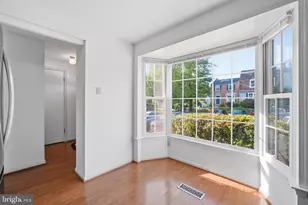 2915 Piney Grove Ct, Fairfax, VA 22031 - Photo 13