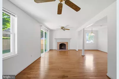 2915 Piney Grove Court, Fairfax, VA 22031 - Photo 7