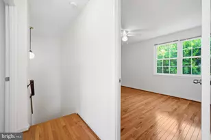 2915 Piney Grove Ct, Fairfax, VA 22031 - Photo 25