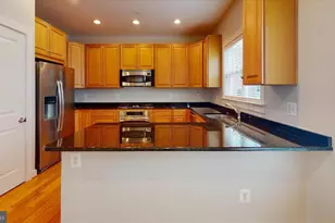12168 Waveland St, Fairfax, VA 22033 - Photo 5