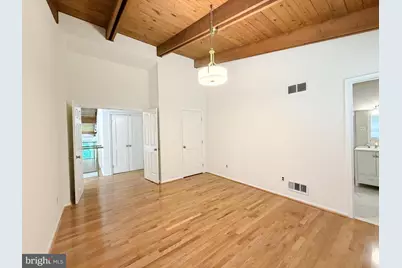 10611 Allenwood Lane, Great Falls, VA 22066 - Photo 19
