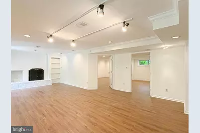 10611 Allenwood Lane, Great Falls, VA 22066 - Photo 27