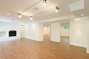 10611 Allenwood Ln, Great Falls, VA 22066 - Photo 27