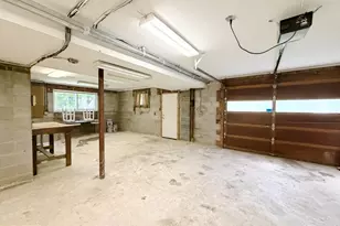 10611 Allenwood Ln, Great Falls, VA 22066 - Photo 39