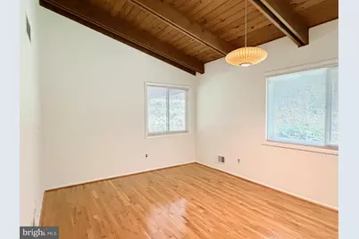 10611 Allenwood Lane, Great Falls, VA 22066 - Photo 15