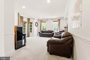 7101 Idylwood Rd, Falls Church, VA 22043 - Photo 17