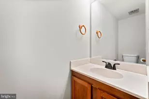 13562 Highland Mews Ct, Herndon, VA 20171 - Photo 15