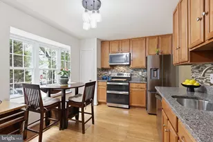 8346 Stationhouse Ct, Lorton, VA 22079 - Photo 3