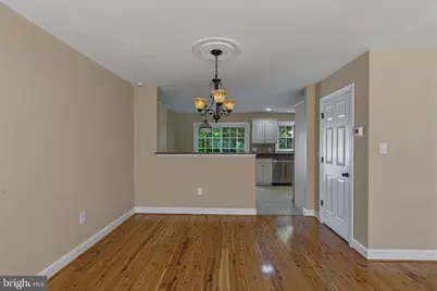 8144 Cliffview Avenue, Springfield, VA 22153 - Photo 3