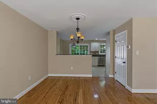 8144 Cliffview Ave, Springfield, VA 22153 - Photo 3