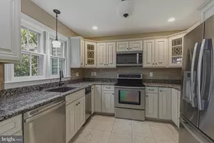 8144 Cliffview Ave, Springfield, VA 22153 - Photo 7