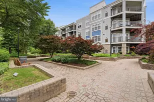 5565 Seminary Rd, Falls Church, VA 22041 - Photo 3
