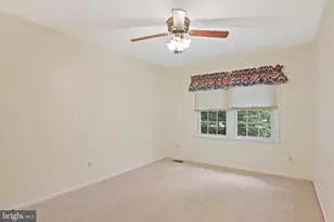 9404 Goldfield Ln, Burke, VA 22015 - Photo 25