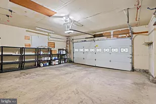 9404 Goldfield Ln, Burke, VA 22015 - Photo 33