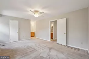 2917 Village Spring Ln, Vienna, VA 22181 - Photo 15