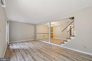 2917 Village Spring Ln, Vienna, VA 22181 - Photo 11